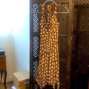Bebe retro pattern halter dress
